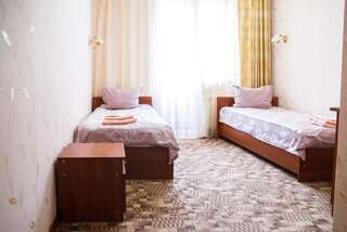 Гостиница Альпина Терскол Стандартный двухместный номер с 2 отдельными кроватями-1
